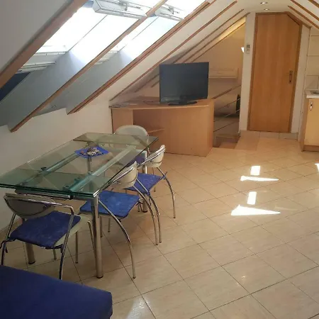 Iko Apartment *